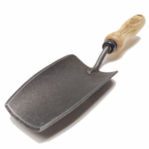 1497 – Rinnenkelle – Pflanzkelle – Eschengriff