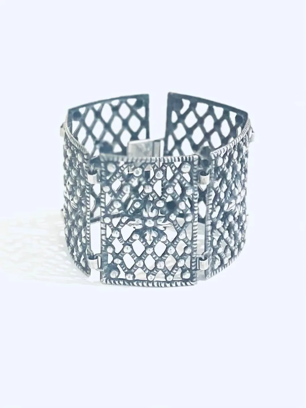 Großes außergewöhnliches Silberarmband