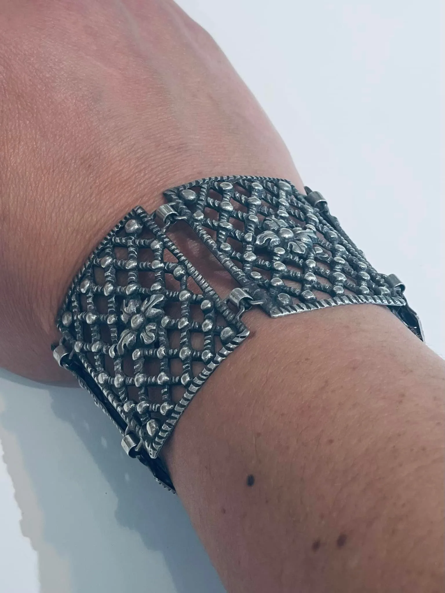 Großes außergewöhnliches Silberarmband – Bild 4