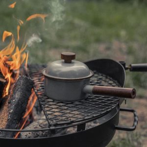 Kleiner Emaille-Stieltopf in Slate Grey